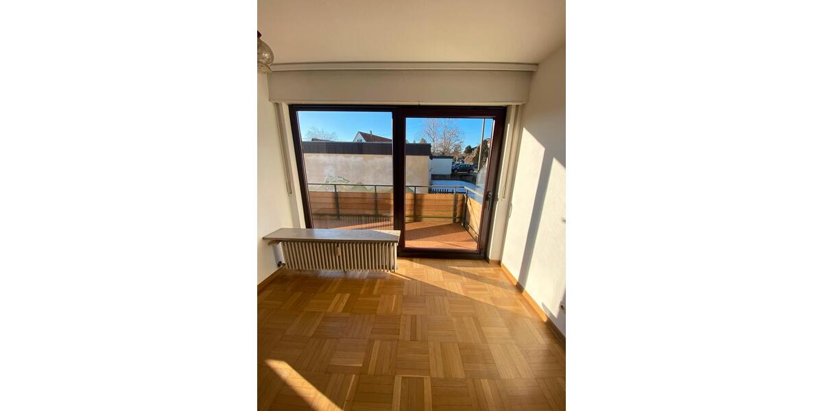 Etagenwohnung Nürtingen - 3 Zimmer, 89 m&sup2;, 1.130&euro; | Angebot:25638355