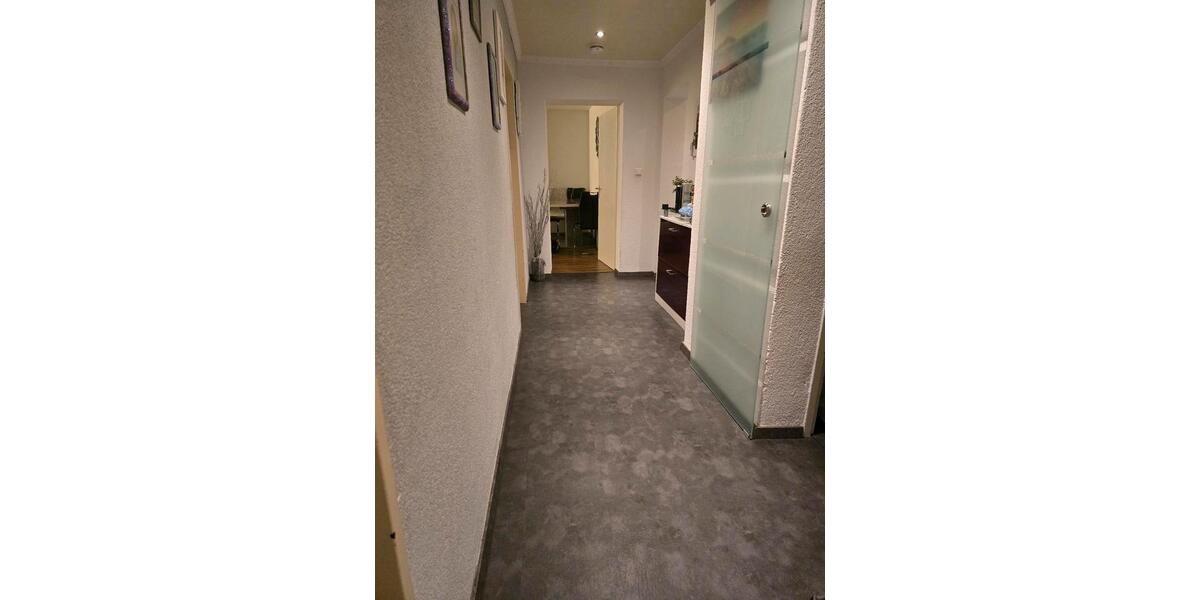 Erdgeschoßwohnung Böblingen Dagersheim - 4.5 Zimmer, 90 m&sup2;, 1.750&euro; | Angebot:25875430