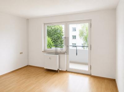 HELL & SOFORT BEZIEHBAR MIT SÜDBALKON - Etagenwohnung Reutlingen Sondelfingen | Angebot:27022773