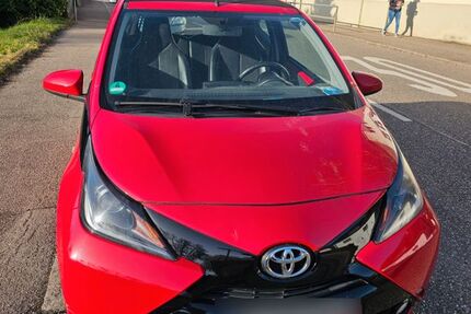Toyota Aygo (X) 155.000 km 4.195 &euro; Esslingen 73732