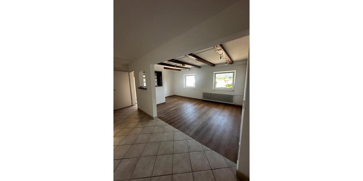 Erdgeschoßwohnung Bisingen - 3.5 Zimmer, 80 m&sup2;, 1.050&euro; | Angebot:26691378