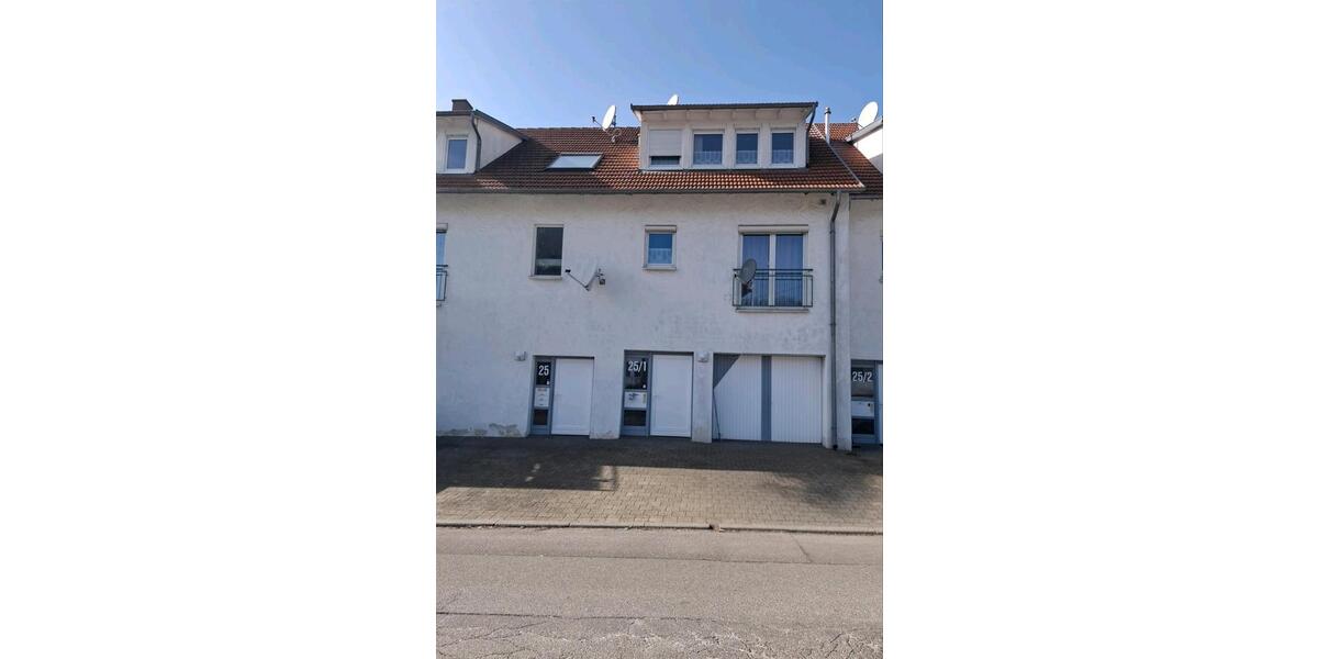 Reihenhaus Burladingen - 5 Zimmer, 140 m&sup2;, 1.000&euro; | Angebot:25413809