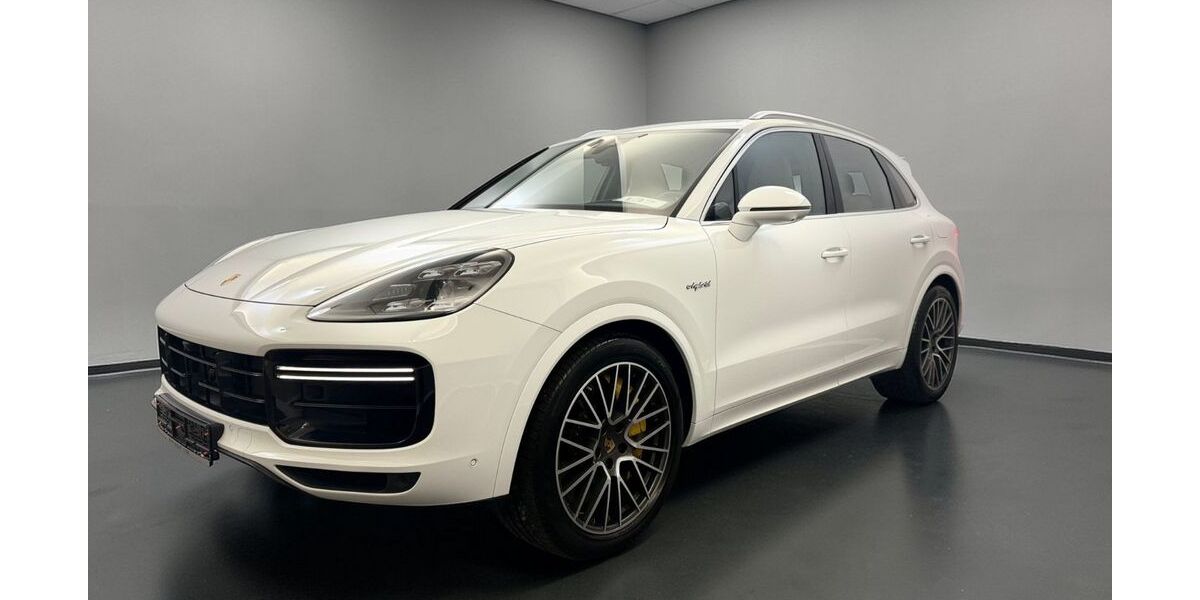 Porsche Cayenne 30.000 km 102.999 &euro; Reutlingen / Mittelstadt 72766