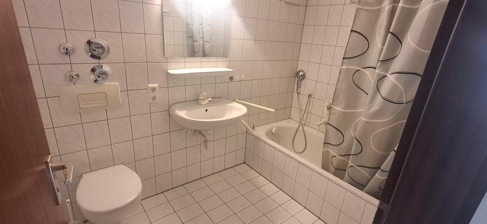 Dachgeschoßwohnung Esslingen am Neckar Oberesslingen - 2 Zimmer, 42 m&sup2;, 217.000&euro; | Angebot:25076790