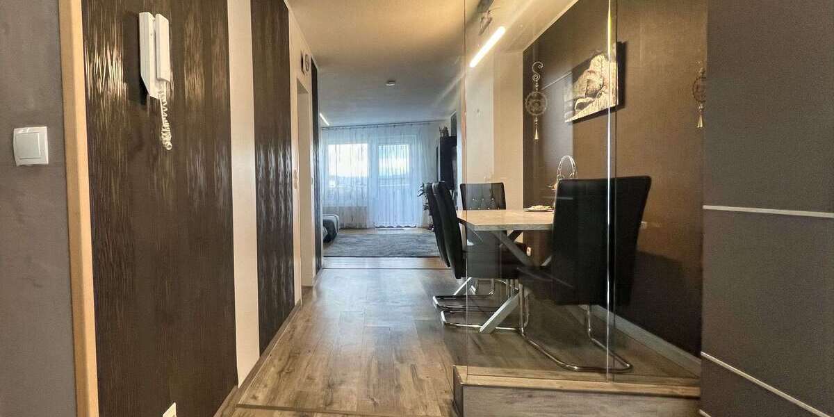 Etagenwohnung Nürtingen - 3.5 Zimmer, 81 m&sup2;, 329.000&euro; | Angebot:25474000