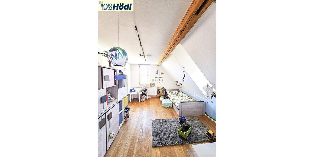 Einfamilienhaus Reutlingen Sondelfingen - 6 Zimmer, 180 m&sup2;, 670.000&euro; | Angebot:25865087