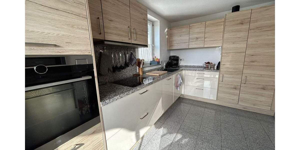 Etagenwohnung Plochingen Lettenäcker - 4 Zimmer, 108 m&sup2;, 1.390&euro; | Angebot:25666391