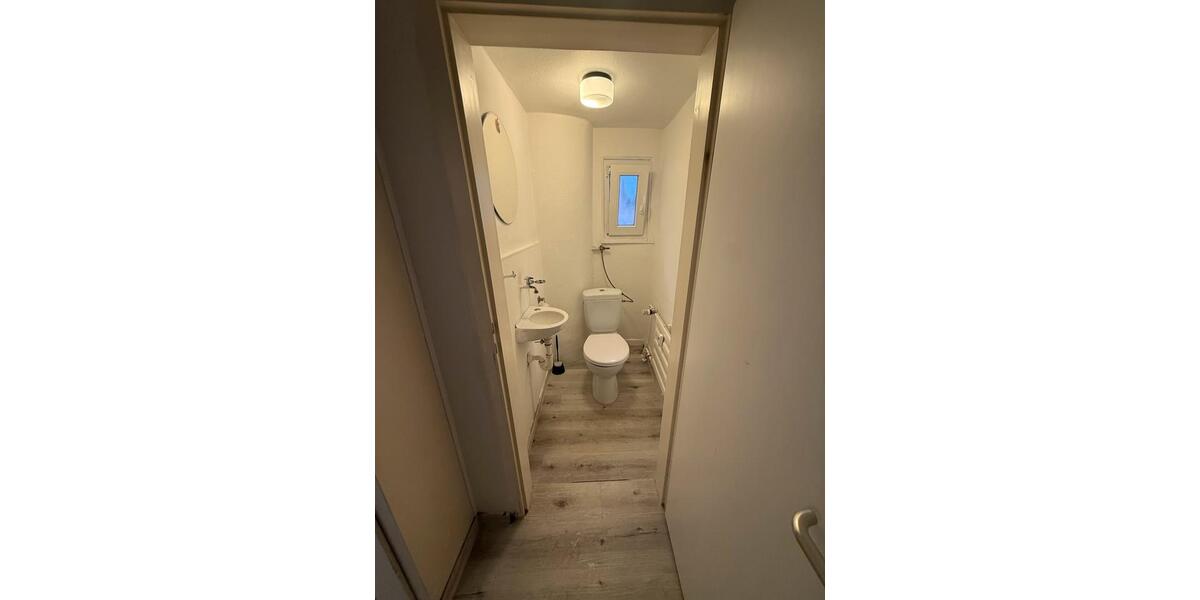 Etagenwohnung Metzingen - 2 Zimmer, 84 m&sup2;, 600&euro; | Angebot:26023488