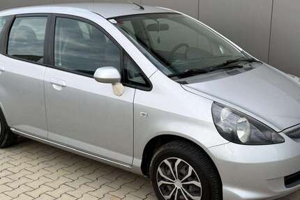Honda Jazz 128.000 km 2.900 &euro; Herrenberg 71083