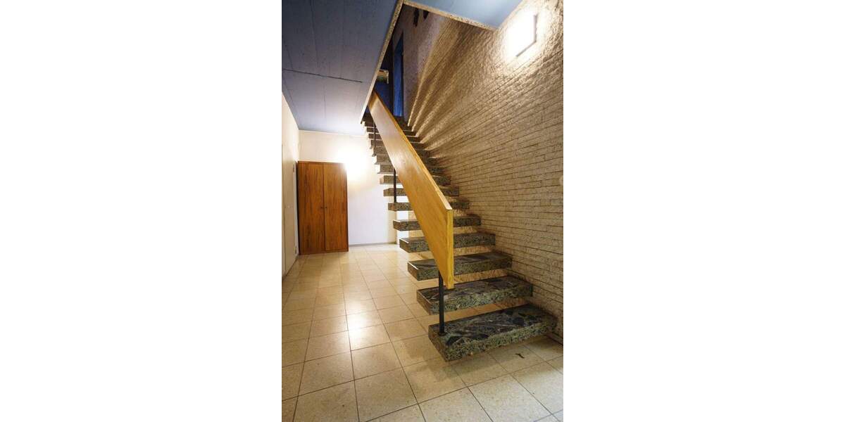 Einfamilienhaus Pliezhausen - 7 Zimmer, 196 m&sup2;, 690.000&euro; | Angebot:25697066