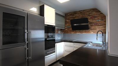 HELL UND HOCHWERTIG - GROßZÜGIG IN ESSLINGEN - Maisonettenwohnung Esslingen am Neckar Brühl | Angebot:27565373