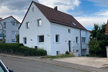 Haus Esslingen am Neckar Brühl - 5 Zimmer, 140 m&sup2;, 1.980&euro; | Angebot:26537724