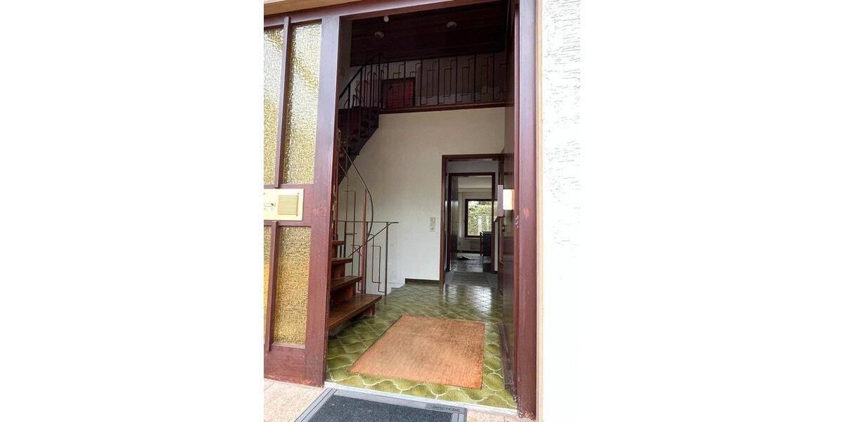 Einfamilienhaus Herrenberg - 3.5 Zimmer, 240 m&sup2;, 576.000&euro; | Angebot:26987397