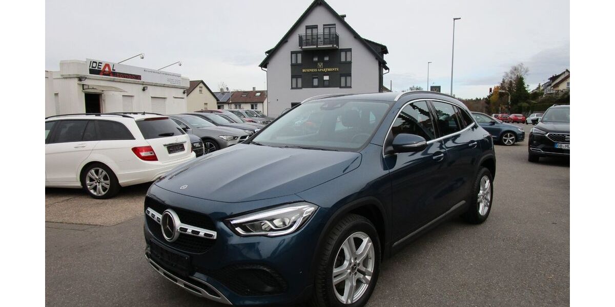 Mercedes-Benz GLA 220 118.000 km 26.990 &euro; Böblingen 71032