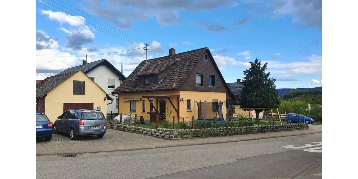 Einfamilienhaus Hechingen - 5 Zimmer, 143 m&sup2;, 370.000&euro; | Angebot:25962312