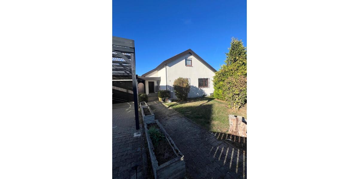 Einfamilienhaus Bad Urach - 8 Zimmer, 187 m&sup2;, 529.000&euro; | Angebot:27545339