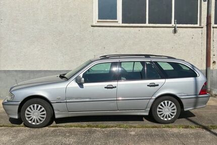 Mercedes-Benz C 180 173.749 km 2.500 &euro; Altenriet 72657