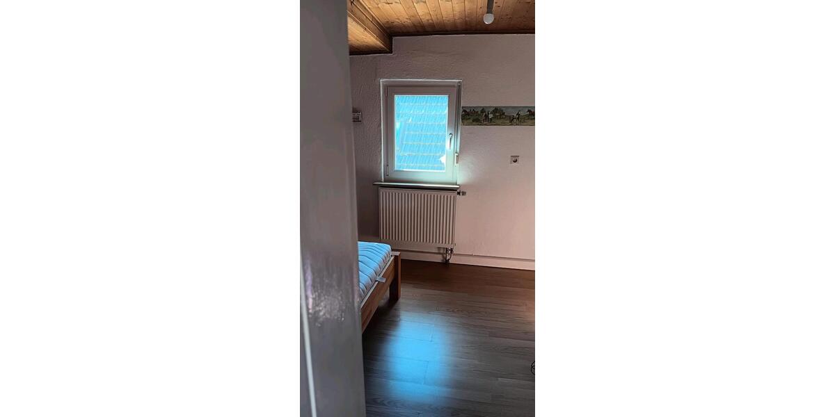 Etagenwohnung Böblingen Dagersheim - 5 Zimmer, 108 m&sup2;, 1.450&euro; | Angebot:25298770