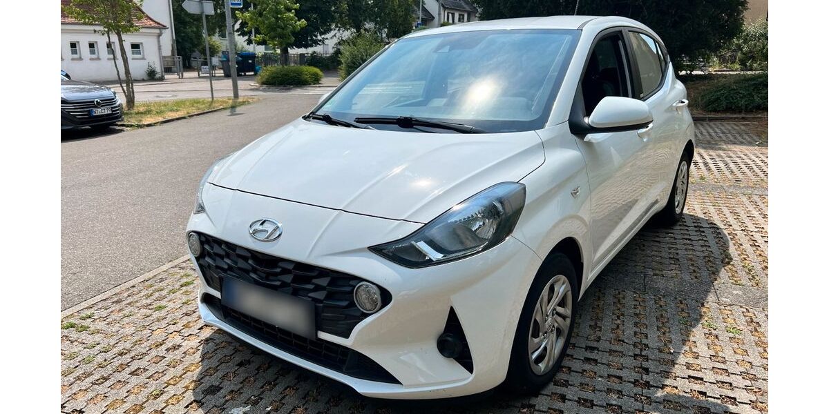 Hyundai i10 33.342 km 8.999 &euro; Filderstadt 70794