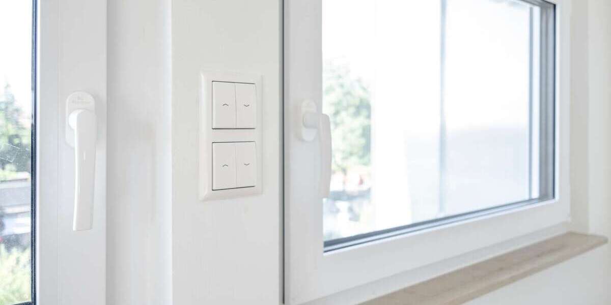 Hochwertig sanierte 2-Zimmer-Dachgeschosswohnung mit Balkon - 2- Esslingen am Neckar Oberesslingen | Angebot:27517940