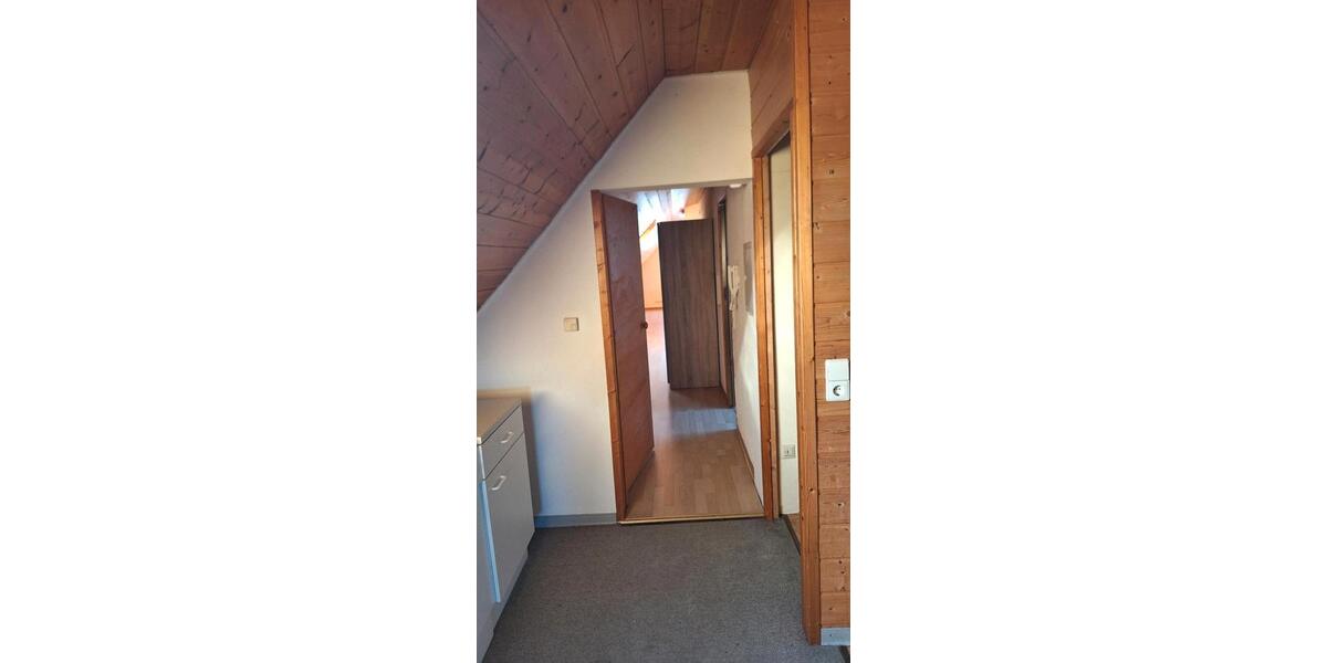 Dachgeschoßwohnung Mössingen - 2 Zimmer, 50 m&sup2;, 800&euro; | Angebot:27570562