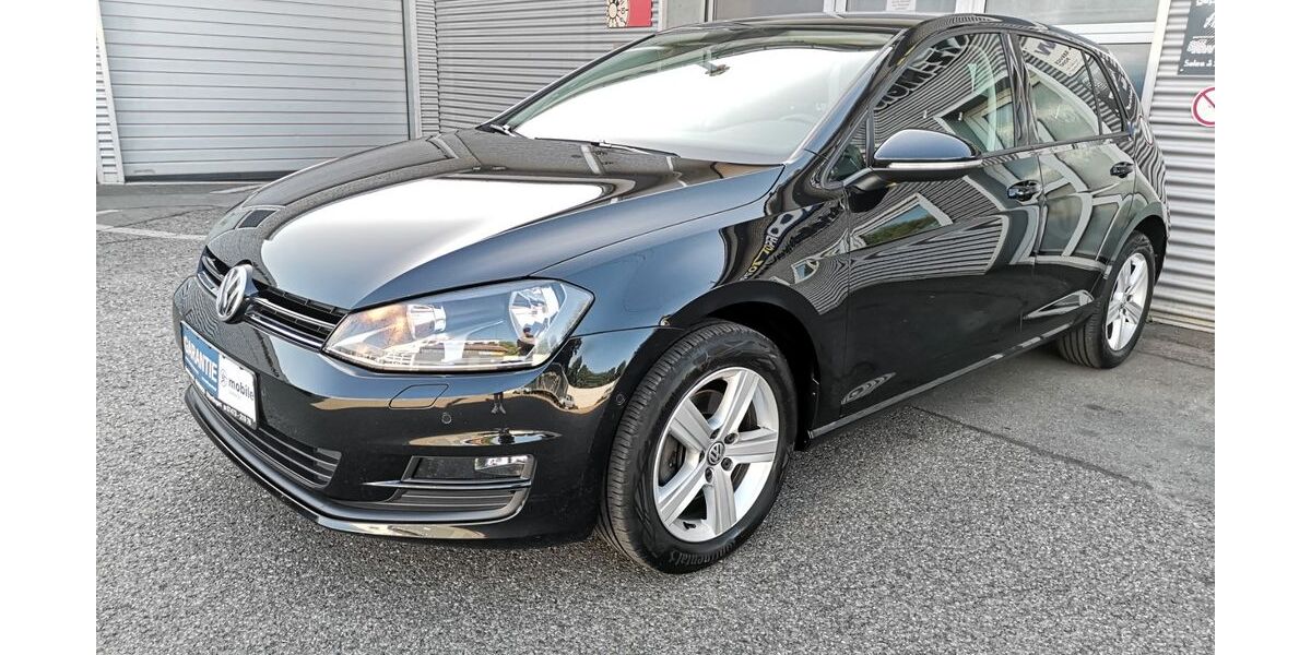 VW Golf 95.000 km 7.950 &euro; Ofterdingen 72131