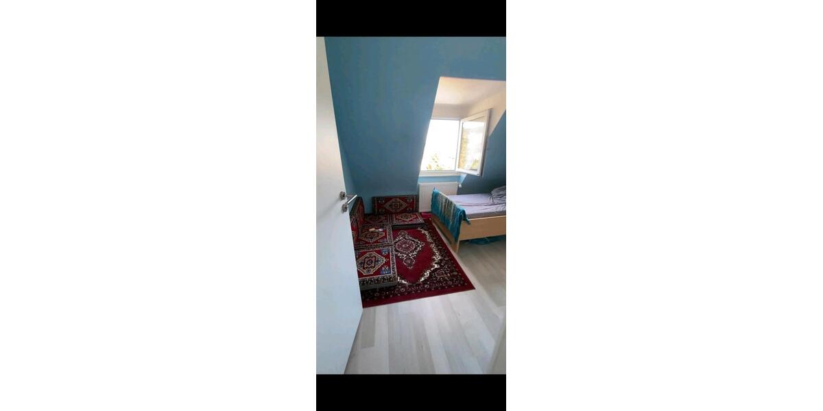 Dachgeschoßwohnung Esslingen am Neckar Oberesslingen - 1 Zimmer, 15 m&sup2;, 445&euro; | Angebot:27601471