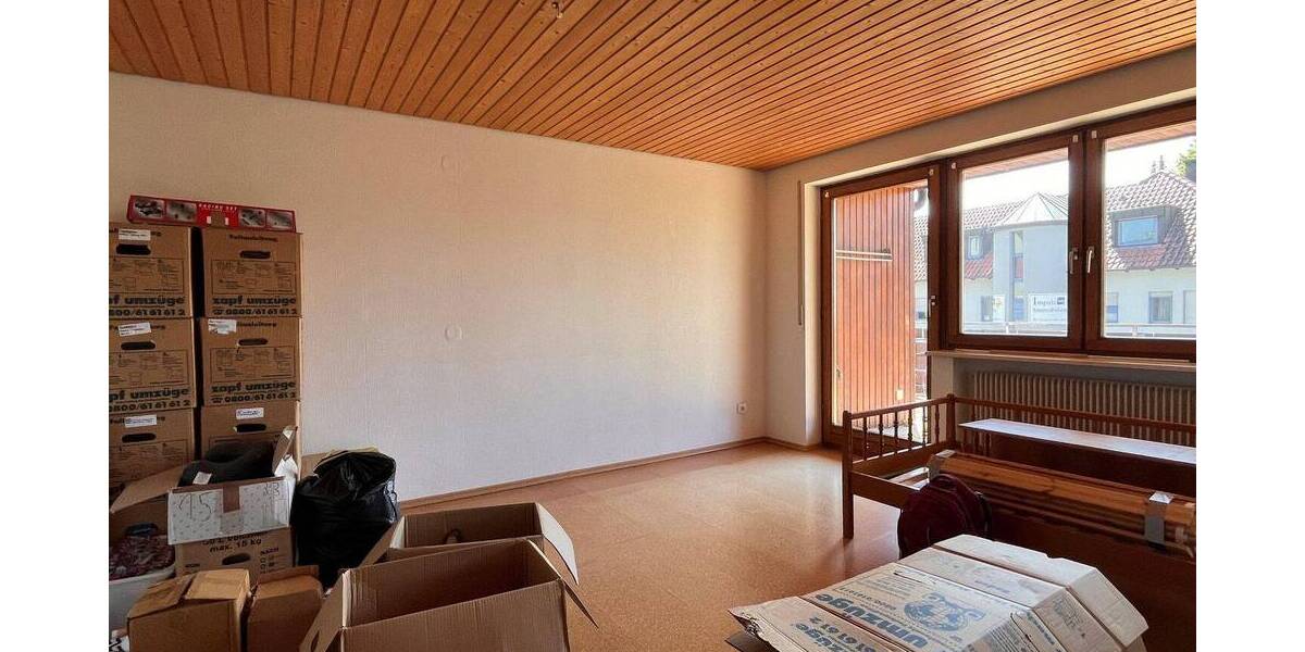 Mehrfamilienhaus, Wohnhaus Herrenberg - 7 Zimmer, 220 m&sup2;, 695.000&euro; | Angebot:25780767