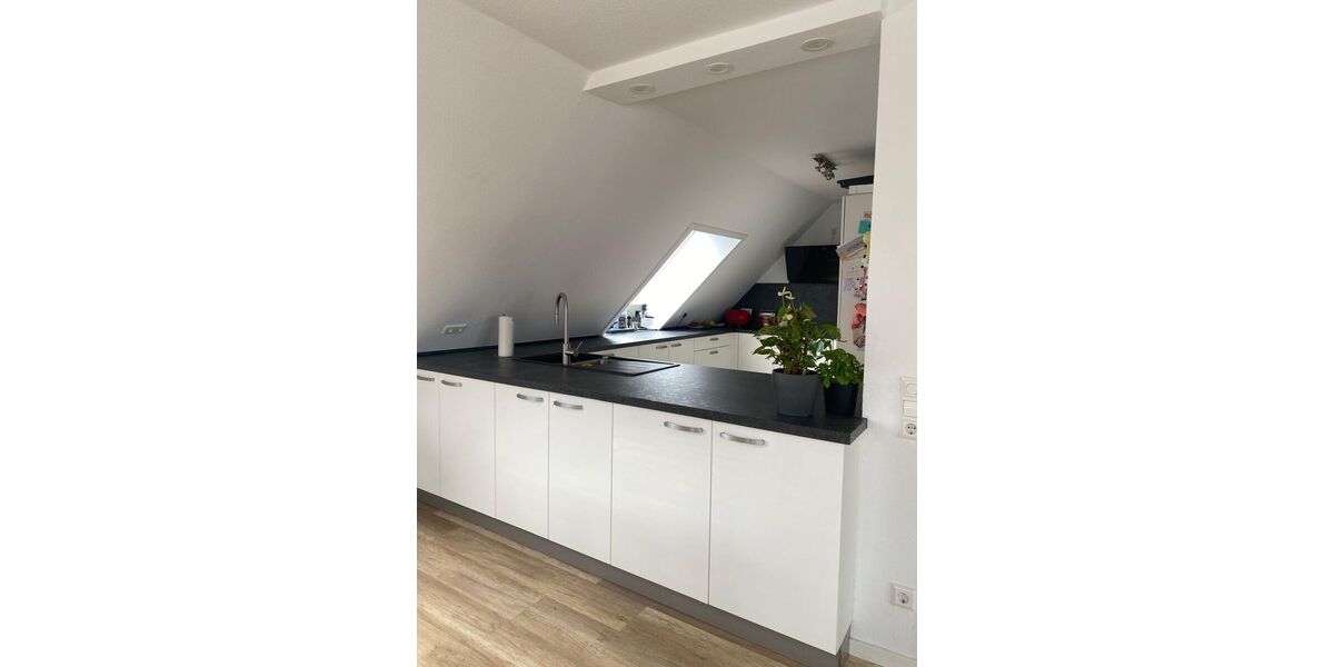 Moderne, großzügige Wohnung mit 5,5 Zimmern, Balkon, Terasse, EBK in Sindelfingen - Etagenwohnung Sindelfingen | Angebot:27493333