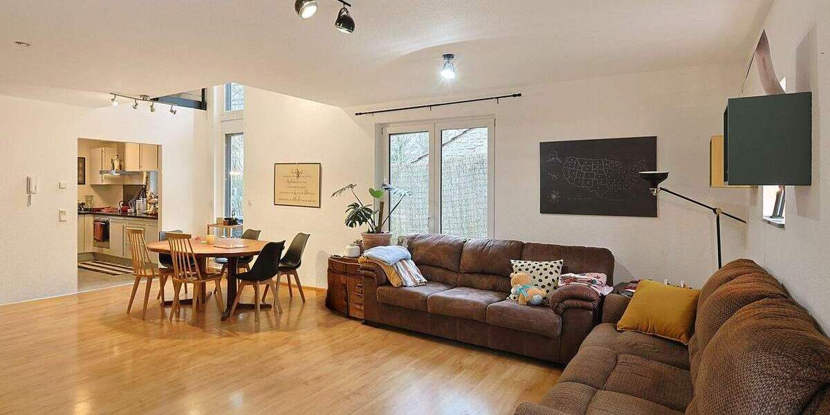 Doppelhaushälfte Waldenbuch - 5 Zimmer, 151 m&sup2;, 700.000&euro; | Angebot:25845921