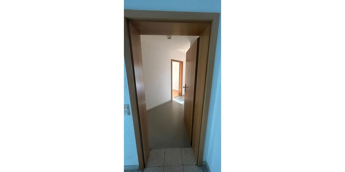 Etagenwohnung Weilheim an der Teck - 3 Zimmer, 75 m&sup2;, 1.300&euro; | Angebot:25958375