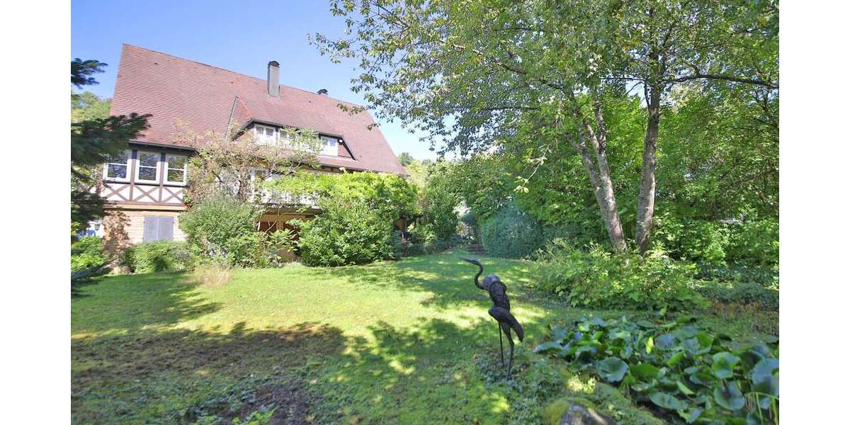 Einfamilienhaus Herrenberg - 7.5 Zimmer, 401 m&sup2;, 1.089.000&euro; | Angebot:22718424