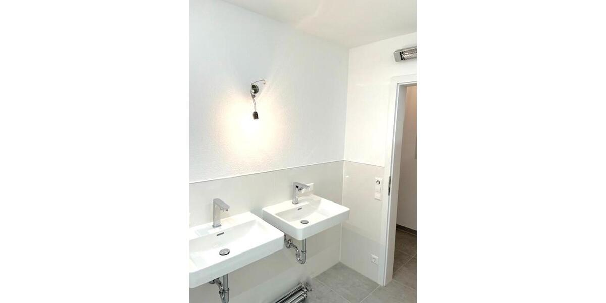 Etagenwohnung Kirchheim unter Teck - 3.5 Zimmer, 94 m&sup2;, 1.100&euro; | Angebot:26048951