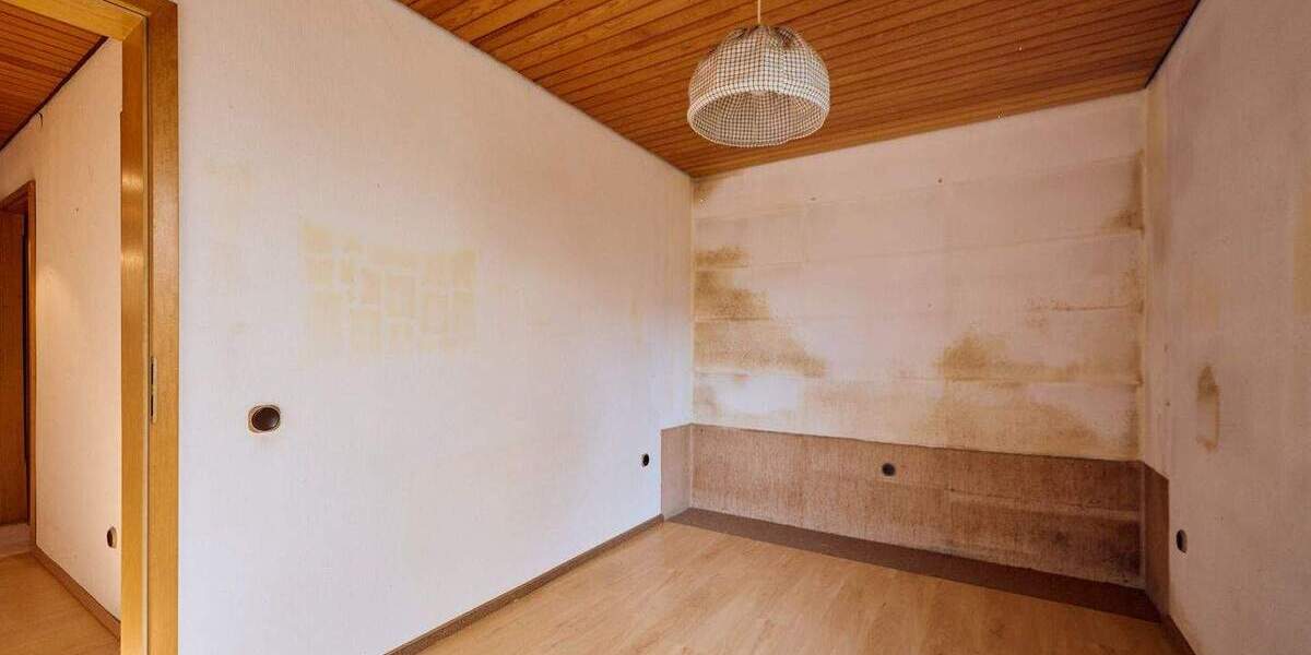Einfamilienhaus Böblingen - 8 Zimmer, 162 m&sup2;, 648.500&euro; | Angebot:25676168
