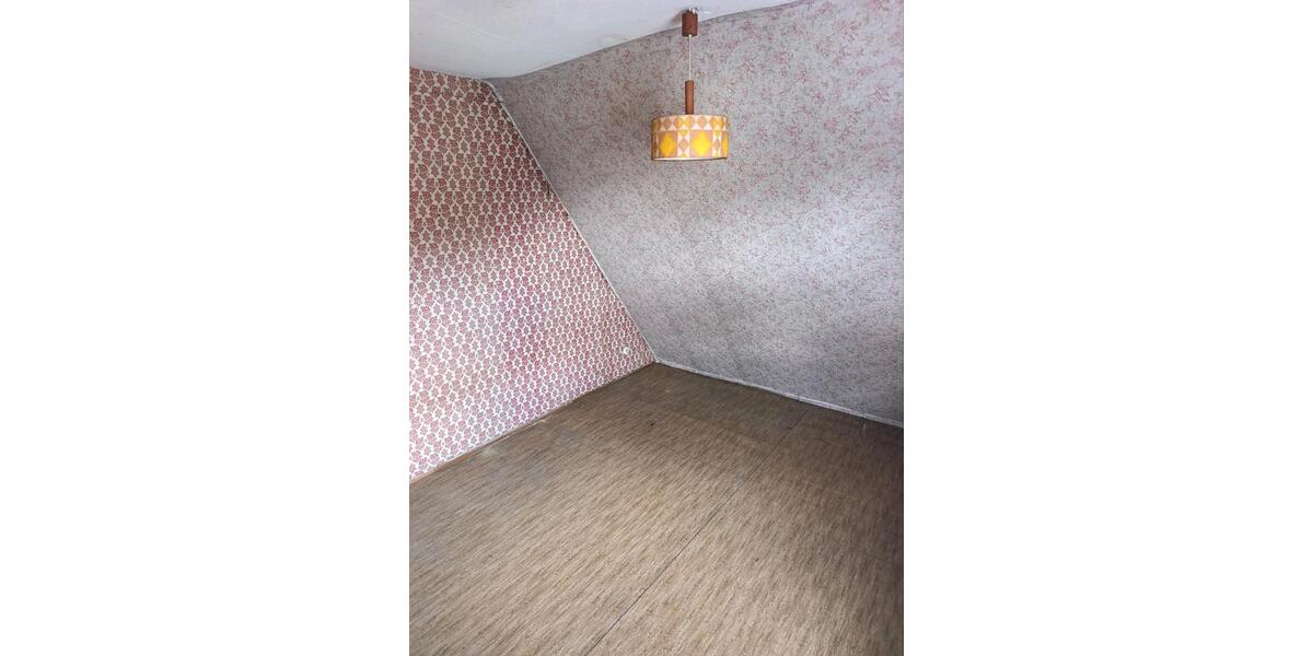 Mehrfamilienhaus, Wohnhaus Grafenberg - 8 Zimmer, 150 m&sup2;, 425.000&euro; | Angebot:25964675