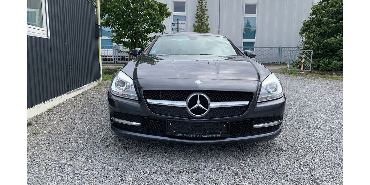 Mercedes-Benz SLK 250 176.300 km 14.499 &euro; Sindelfingen 71069