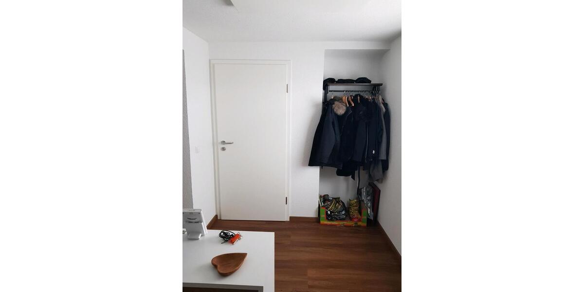 Dachgeschoßwohnung Nürtingen - 3 Zimmer, 80 m&sup2;, 1.000&euro; | Angebot:25264201