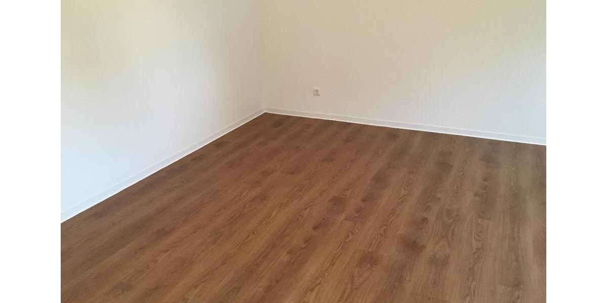 Etagenwohnung Esslingen am Neckar Pliensauvorstadt - 3 Zimmer, 78 m&sup2;, 947&euro; | Angebot:26383049