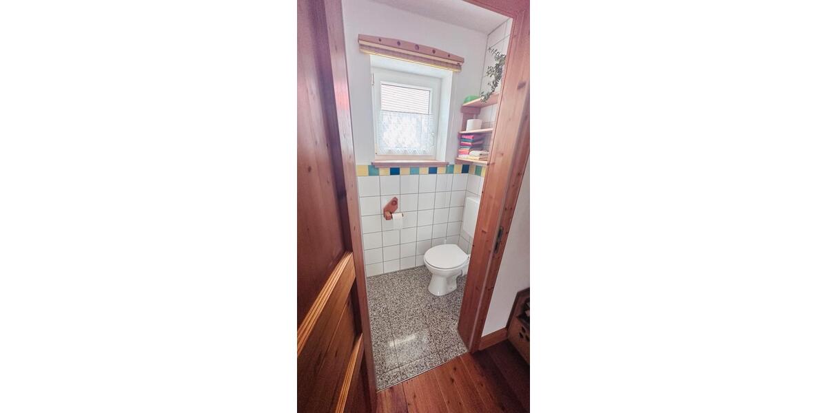 Doppelhaushälfte Erkenbrechtsweiler - 6.5 Zimmer, 155 m&sup2;, 1.700&euro; | Angebot:27617772