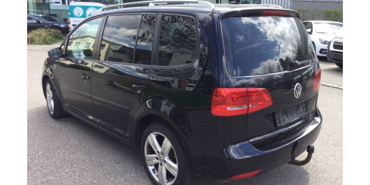 VW Touran 160.500 km 7.900 &euro; Metzingen 72555