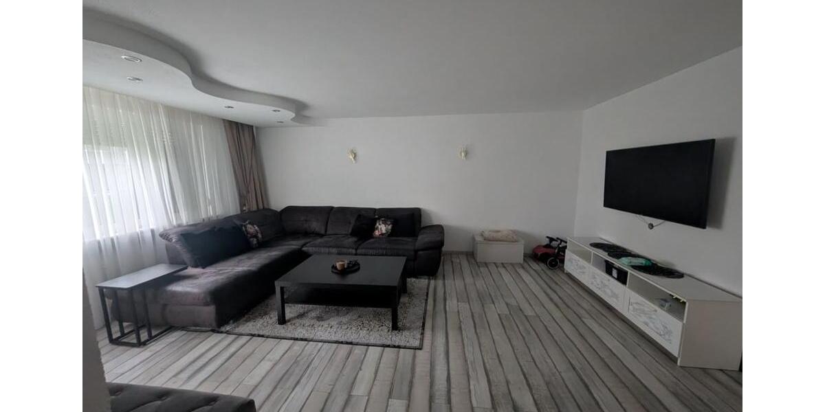 Etagenwohnung Gärtringen - 4.5 Zimmer, 93 m&sup2;, 365.000&euro; | Angebot:26089220