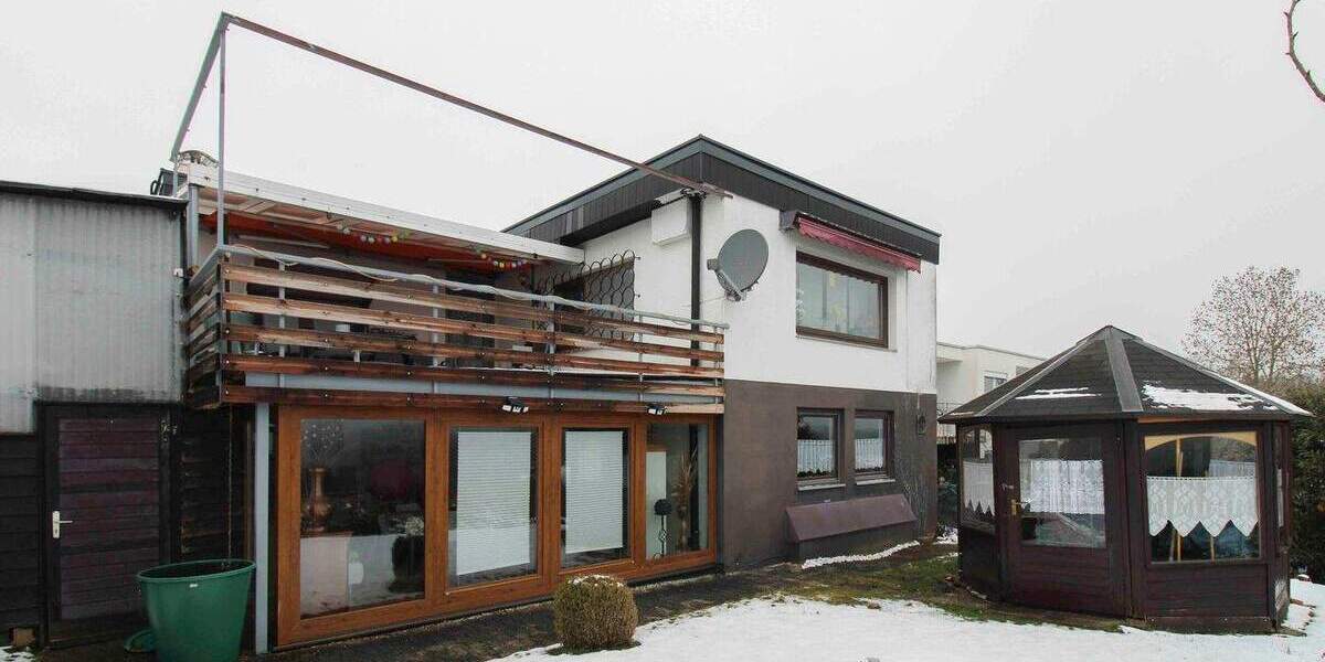 Einfamilienhaus Bad Urach Sirchingen - 4 Zimmer, 104 m&sup2;, 295.000&euro; | Angebot:25777234