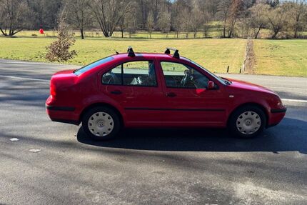 VW Bora 236.000 km 1.699 &euro; Böblingen 71032