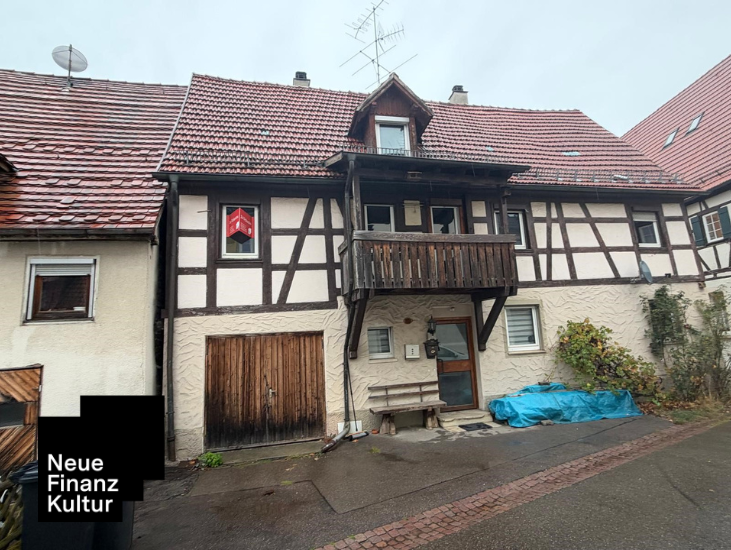 Einfamilienhaus Münsingen - 8 Zimmer, 130 m&sup2;, 150.000&euro; | Angebot:27685320