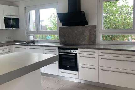 Haus Böblingen - 4.5 Zimmer, 139 m&sup2;, 2.300&euro; | Angebot:25931962