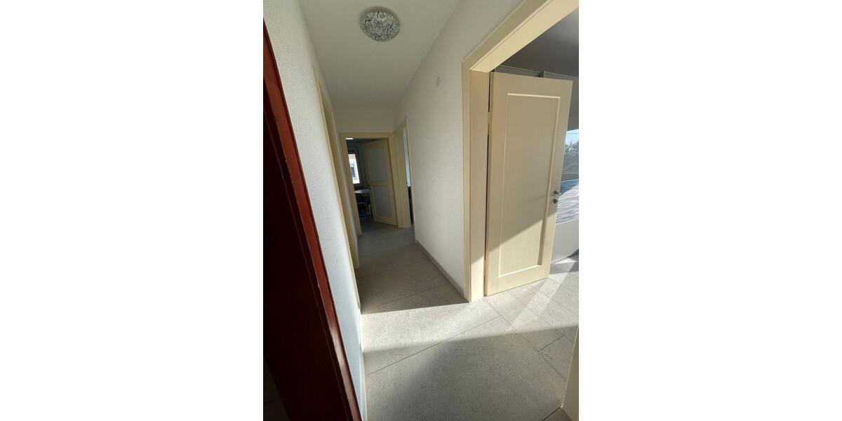 Etagenwohnung Münsingen - 3 Zimmer, 95 m&sup2;, 1.200&euro; | Angebot:26025537