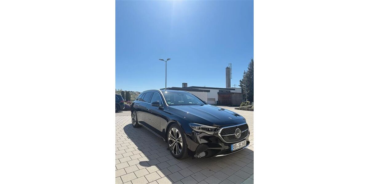 Mercedes-Benz E 300 25.000 km 52.000 &euro; Böblingen 71034