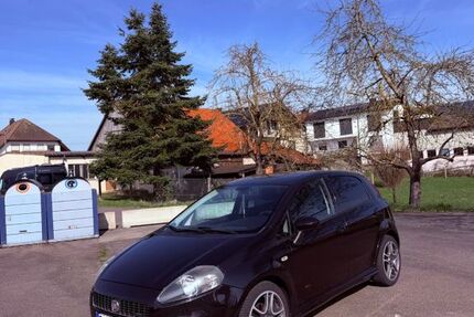 Fiat Grande Punto 158.235 km 3.299 &euro; Sindelfingen 71069