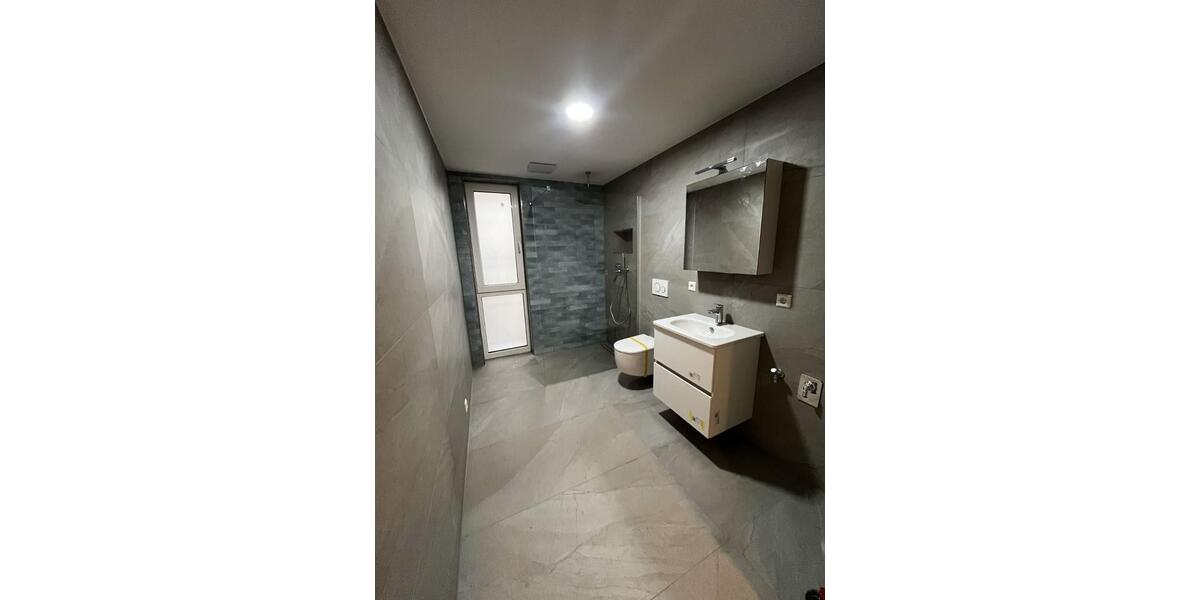 Dachgeschoßwohnung Nürtingen - 3 Zimmer, 100 m&sup2;, 1.480&euro; | Angebot:25867081