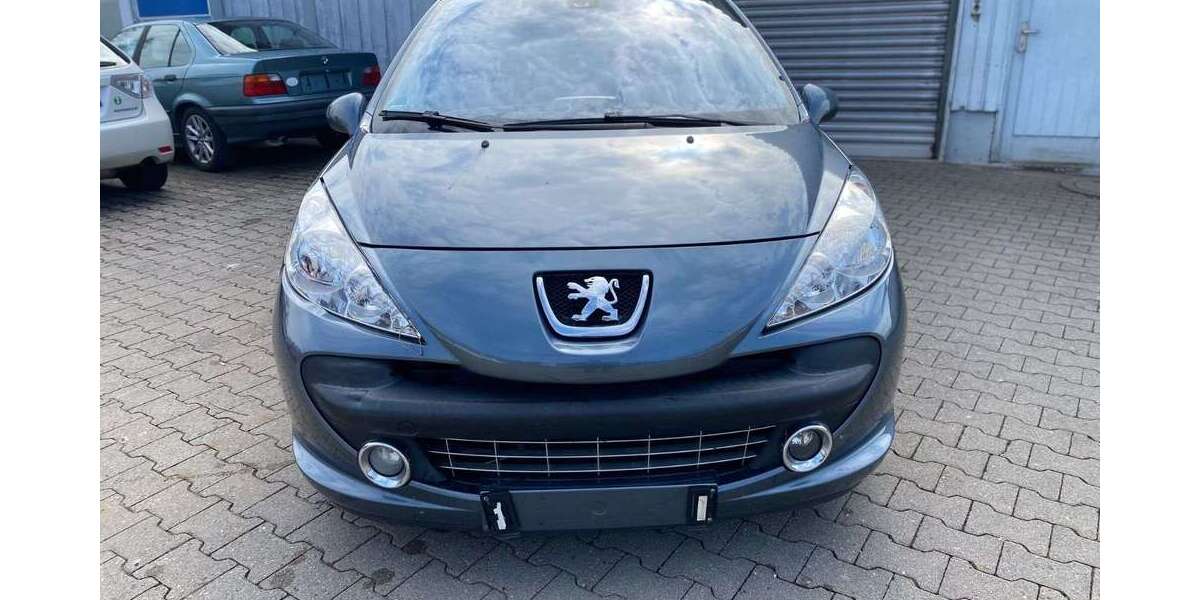 Peugeot 207 140.000 km 2.999 &euro; Rangendingen 72414